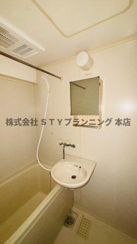 仲介手数料0円！ライフ牧の里の洗面所