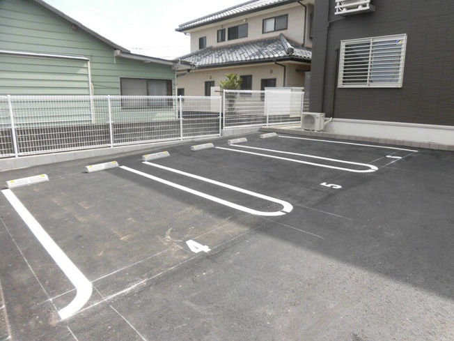 【駐車場】 | スフィーダ | 駐車場