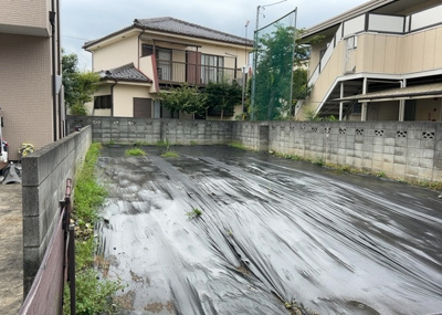 【外観】 | 元横山町売地 | 土地の形が極端に長細かったり、狭小地、あるいは道路との高低差がある傾斜地だった場合、後々売ろうとしても買い手がつかない場合もあります。後々、売却することになった時に価値の下がらない土地を選びましょう。