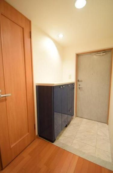 文京区本郷３丁目の賃貸マンションの玄関
