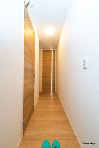 ルーモスの玄関|室内写真は101号室のものです。