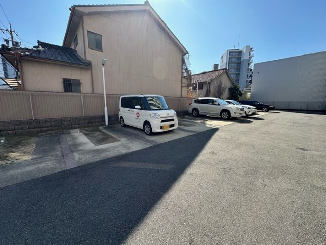 Ａｎｇｅａｉｌｅ（ｱﾝｼﾞｭｴｰﾙ）の駐車場