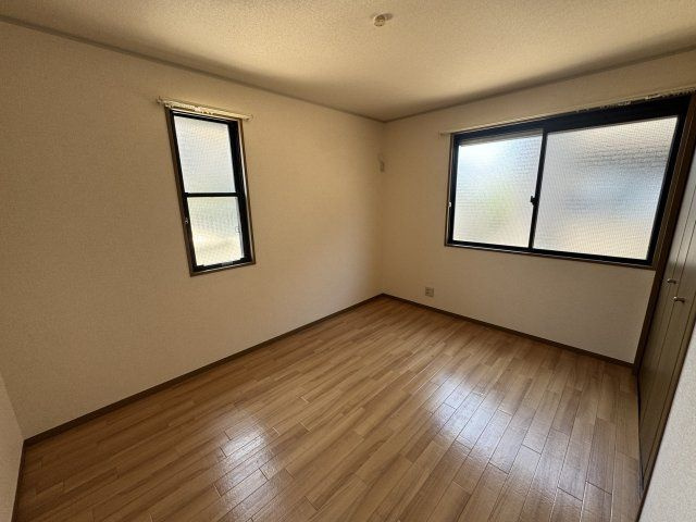 リヴィエールⅡの洋室