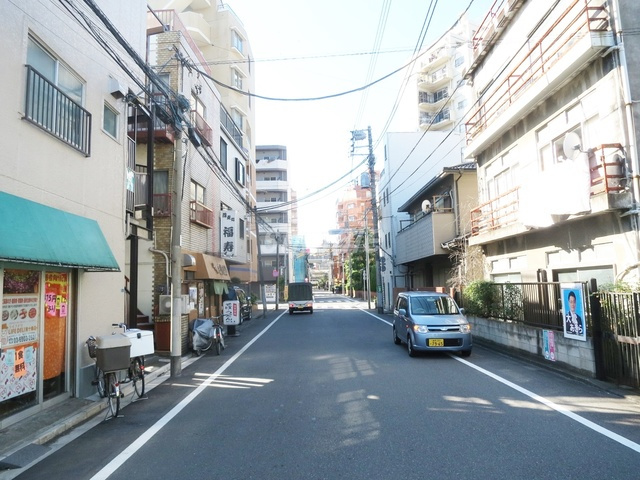 メゾンタツミのその他|物件前の通りです♪
