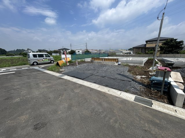 新築　前橋市富士見町原之郷　1号棟の駐車場|駐車スペースは建物南側に並列2台分可能です！