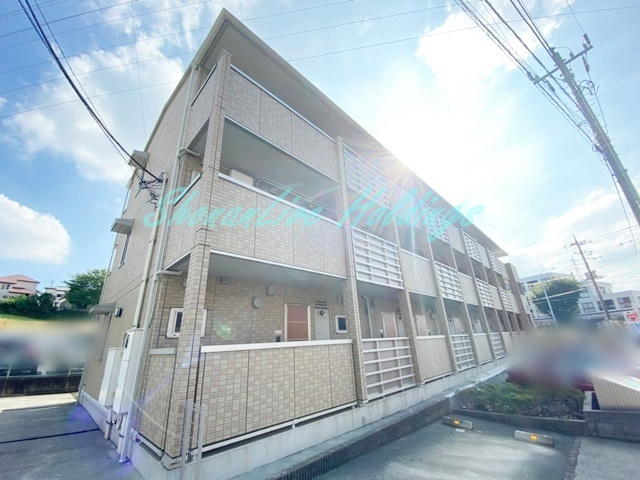 横浜市泉区中田東１丁目のアパートの外観