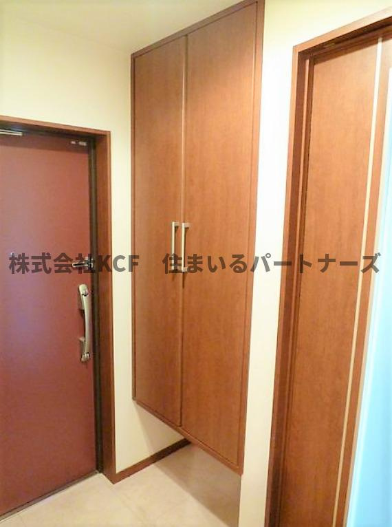 ブランドルフの玄関|明るい玄関です