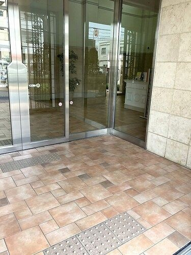 グランシティ上用賀のエントランス