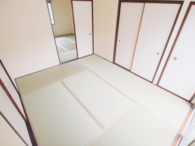 フレグランス三戸　D棟の和室