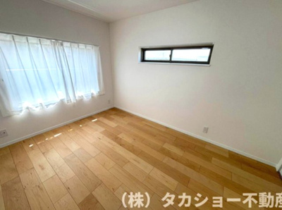 【寝室】 | 第二稲毛ハイツ　20号棟 | 広くて明るい寝室