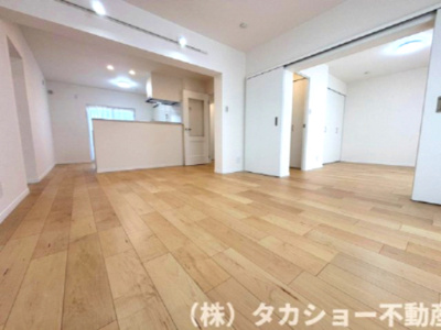 【居間・リビング】 | 第二稲毛ハイツ　20号棟 | 家族が集まるリビングは明るく広々しております☆彡