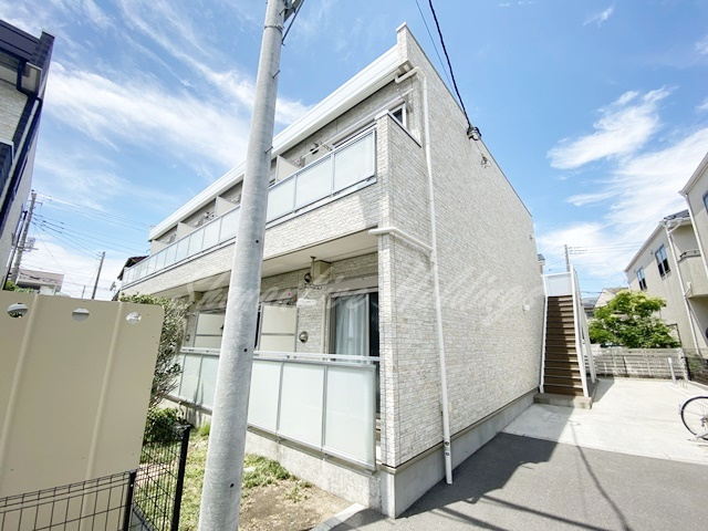 茅ヶ崎市中海岸４丁目のアパート
