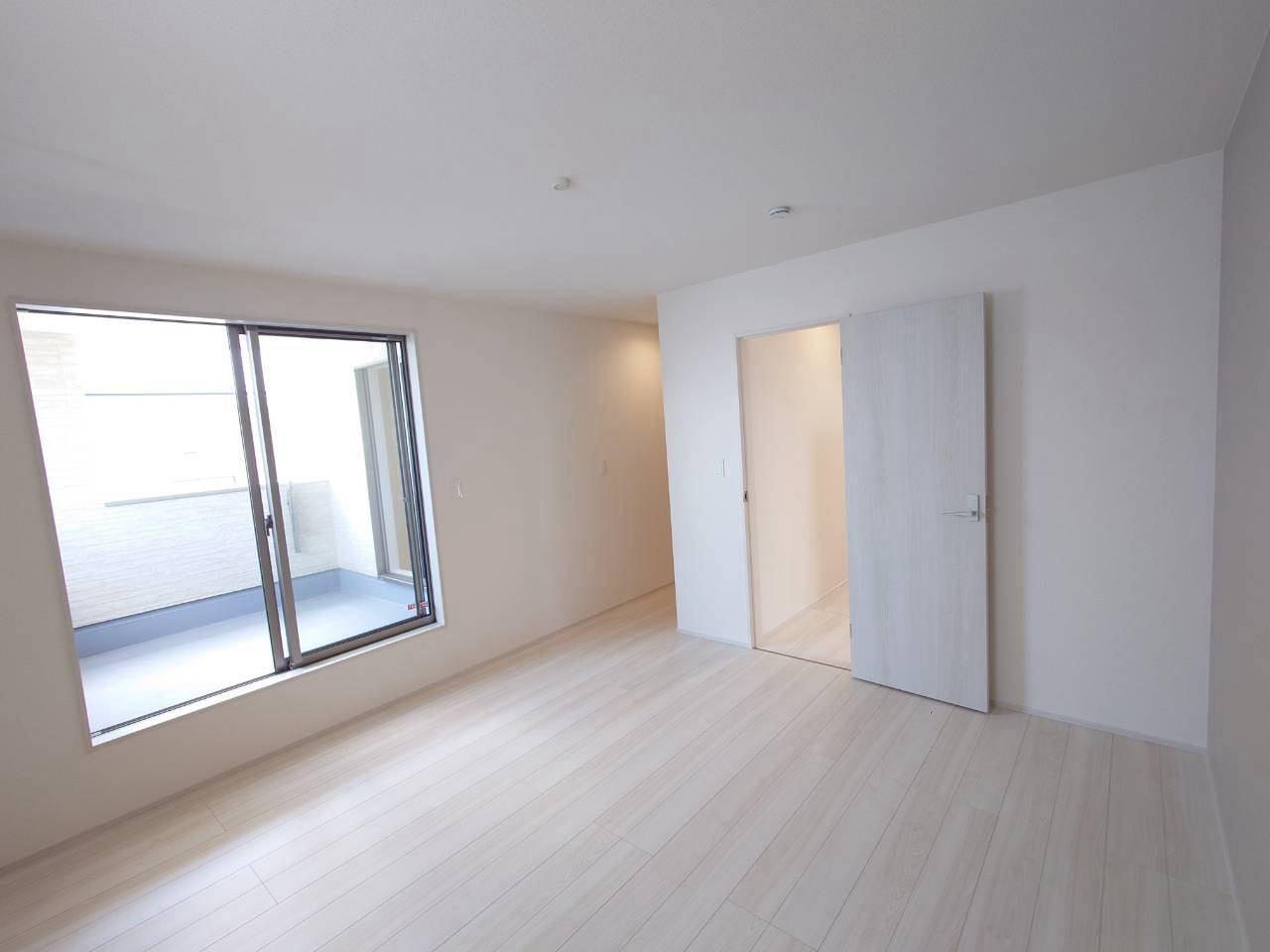 ■■南城市玉城前川-①号棟（全2棟）の居間・リビング