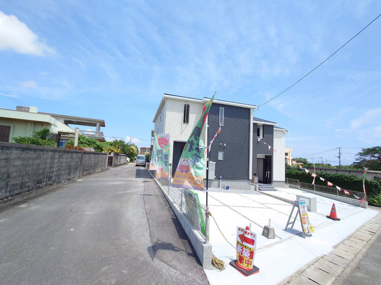 ■■南城市玉城前川-①号棟（全2棟）の前面道路含む現地写真