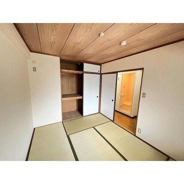 エスポアール摂津の和室|明るい和室です