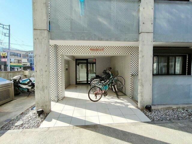 【エントランス】