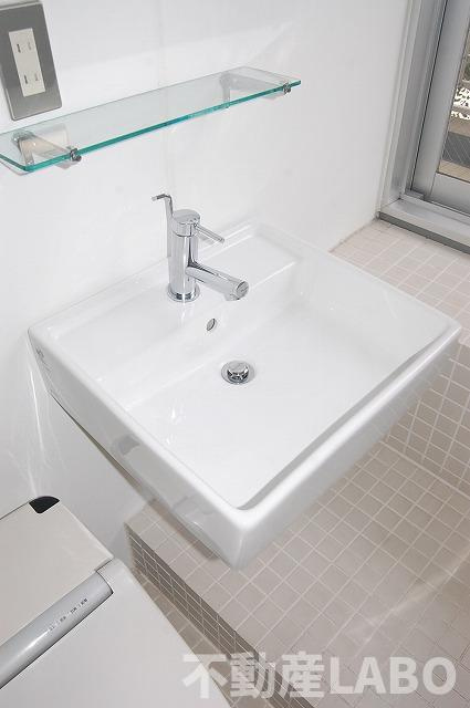 U residence 弁天町の洗面所