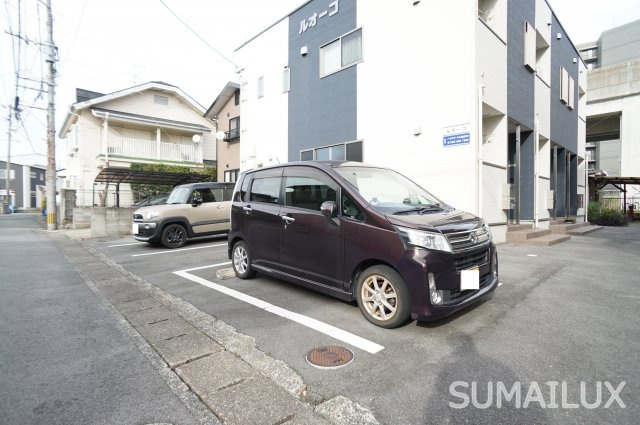 熊本市中央区島崎１丁目のアパートの駐車場