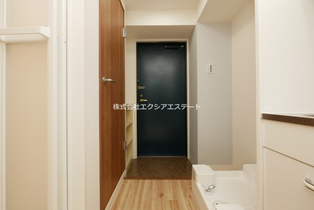 辰巳ハイツの玄関