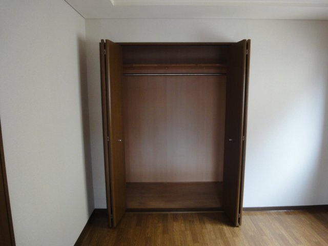プティエシャトーの収納|クローゼット