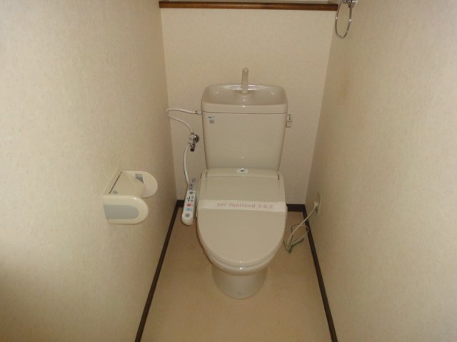 プティエシャトーのトイレ|シャワー付トイレ