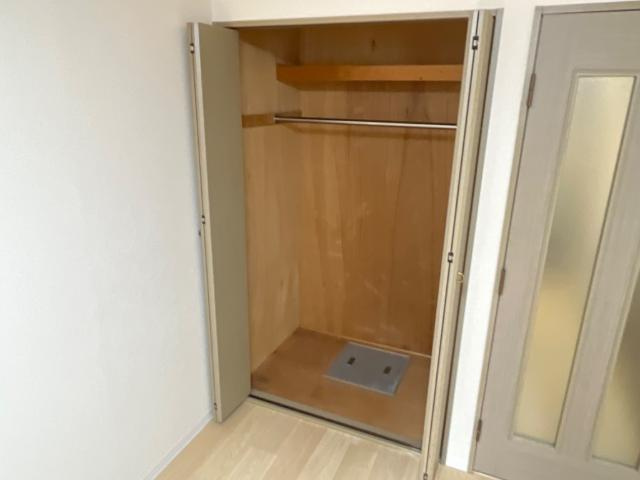 グリーンヒルズ図書館通りの収納|クローゼット
