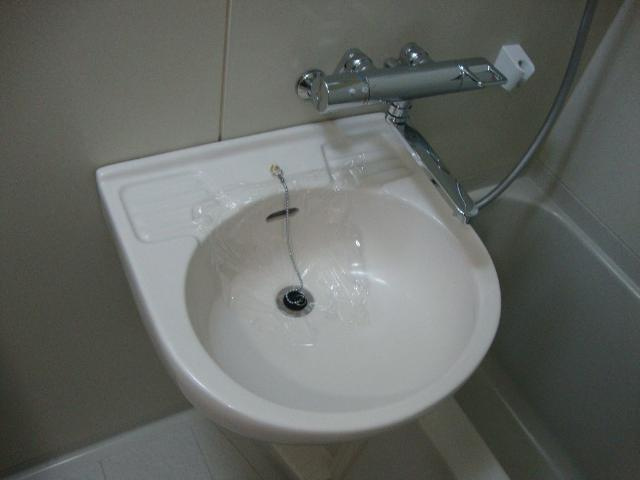 アーバンヒルズの洗面所|サーモ水栓