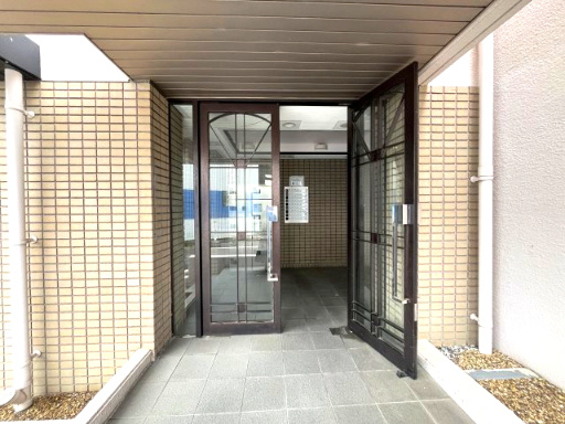 アーク福西のエントランス