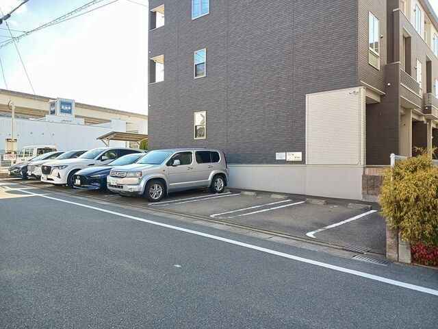 アンジュメゾン　Ⅱの駐車場
