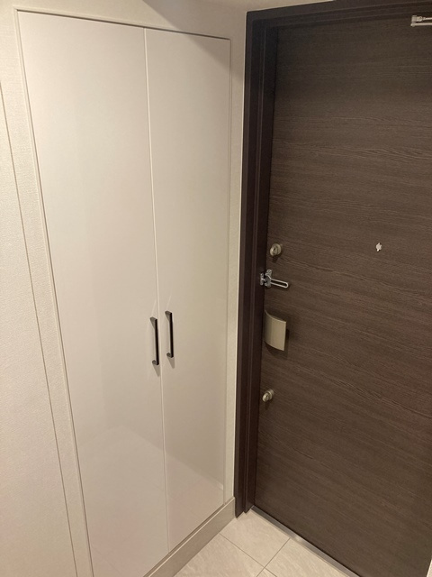 パークアクシス神楽坂・早稲田通りの玄関|※写真は同タイプ住戸です。