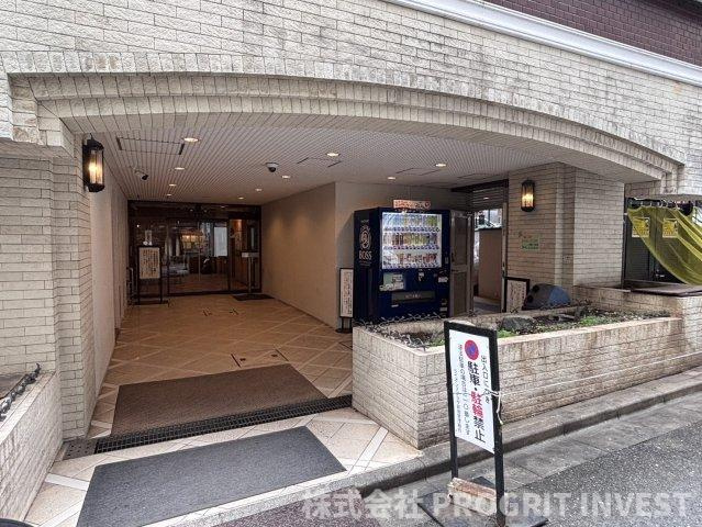 ライオンズプラザ新宿のエントランス