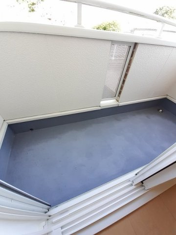 リーフムーンのバルコニー|お洗濯にも便利なバルコニー付き