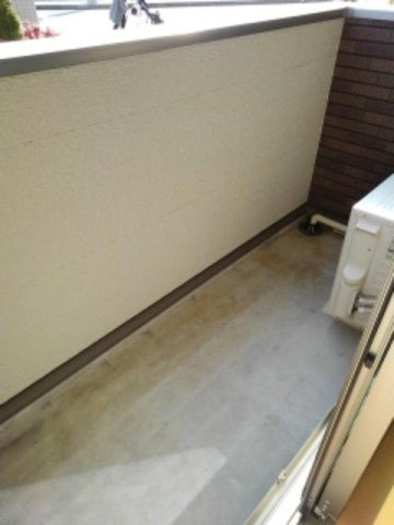 プルミエ　Ⅰのバルコニー|暖かな日差しのふりそそぐバルコニー