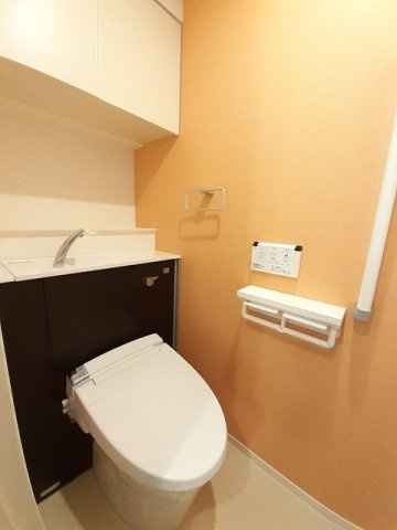 グランコート国府のトイレ|コンパクトで使いやすいトイレです