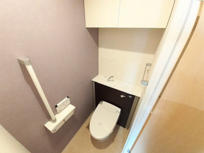 【トイレ】 | アンドーバーテラス識名（Ｄ） | シンプルで使いやすいトイレです