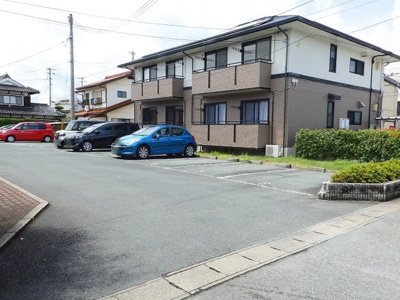 【駐車場】 | ハイカムール泉都町　A棟 