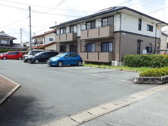 【駐車場】 | ハイカムール泉都町　A棟 