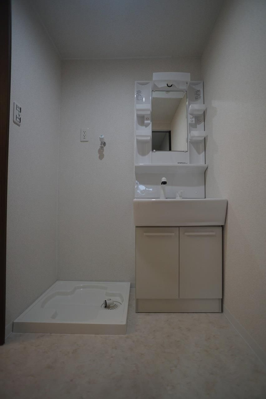 広島市西区横川町３丁目の賃貸マンションの洗面所