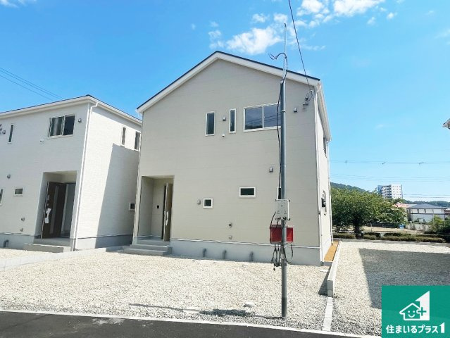 赤穂市北野中　第4-2期　新築一戸建ての外観|安心の10年保証！外観を美しく保ち、雨水で汚れを落とします！気になることがありましたら、お気軽にお問い合わせください！