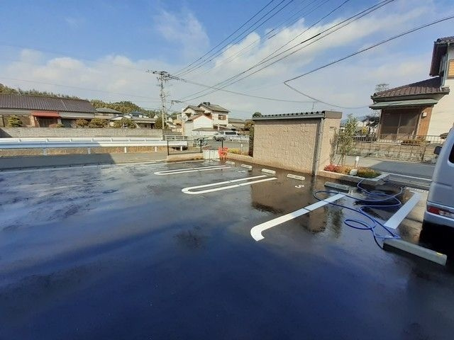 レジデンス・ケイの駐車場