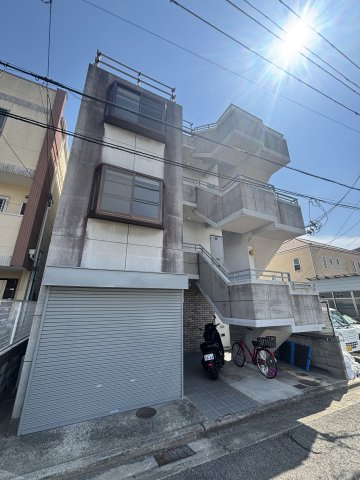 瓦宮住宅の外観