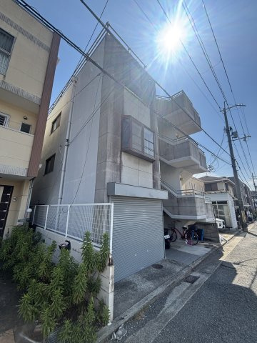 瓦宮住宅の外観