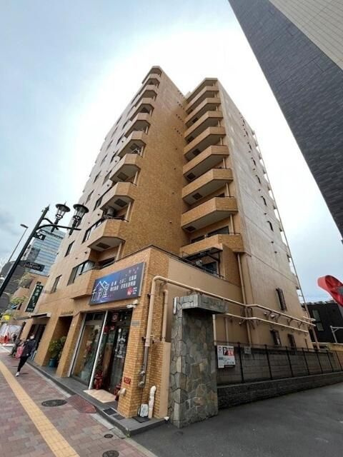 ライオンズマンション日暮里の外観