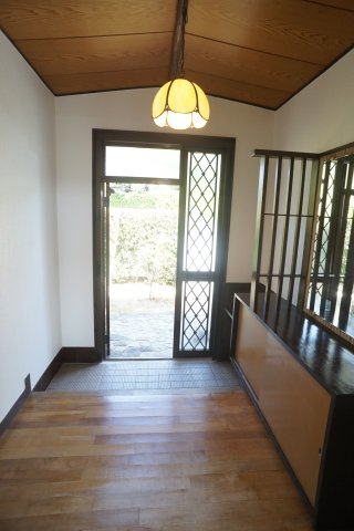 宝梅1丁目貸家の居間・リビング