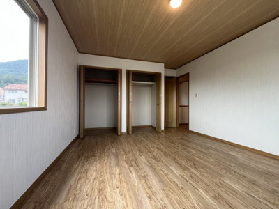 【収納】 | 柏尾台　中古戸建 | 大きなクローゼットが２つもあります。