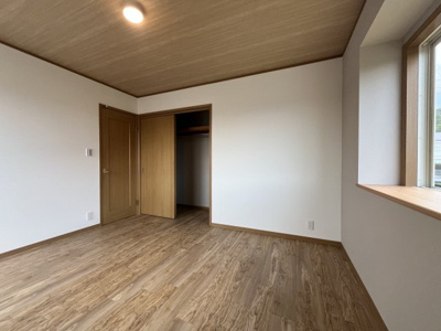 【洋室】 | 柏尾台　中古戸建 | 洋室約7.0帖