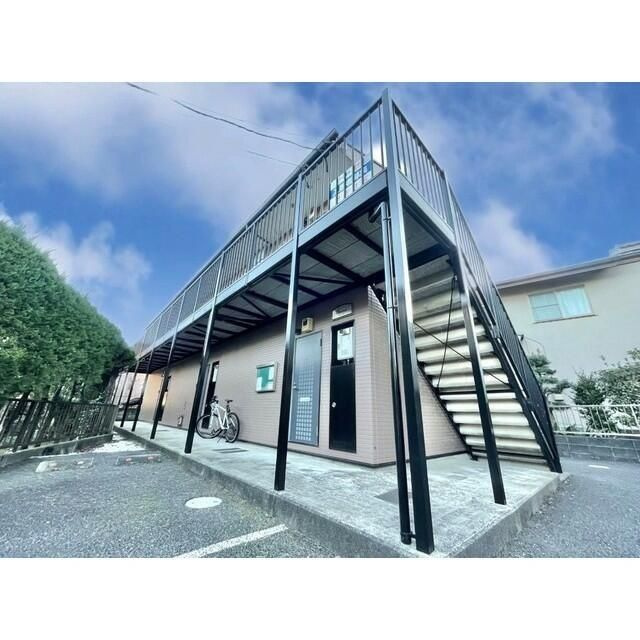 横浜市戸塚区戸塚町のアパートの外観