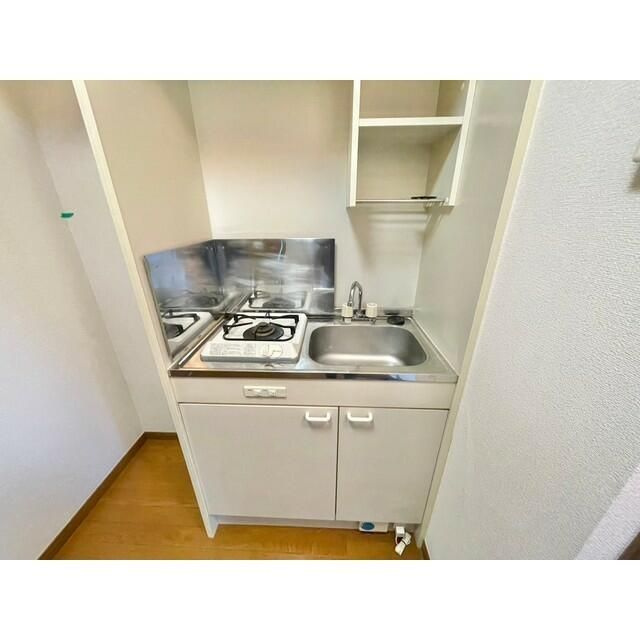 横浜市戸塚区戸塚町のアパートのキッチン