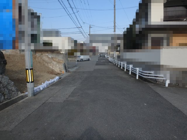 竜が台５丁目土地の前面道路含む現地写真
