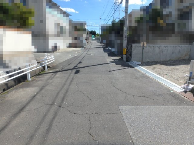 竜が台５丁目土地の前面道路含む現地写真